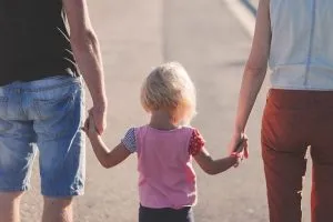 genitori-amici-viziare-bambini-capricci